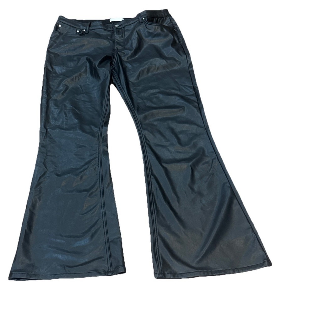 ASOS DESIGN super baggy pants in black faux leather 38 W 30L.